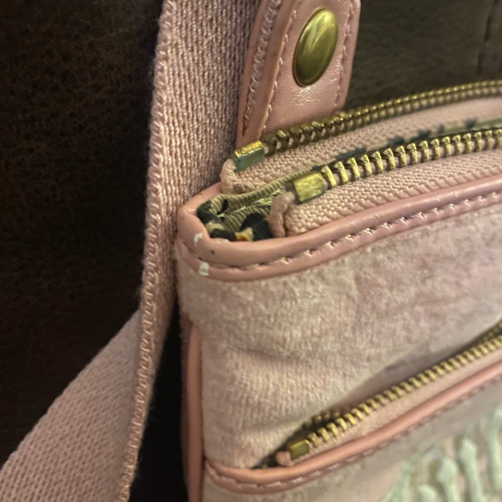 HTF Vintage Baby Pink Juicy Couture Crossbody Bag - Picture 8 of 9